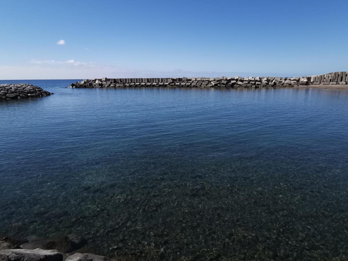 Charming Studios In Calheta Beach - Villa Esmeralda Kültér fotó