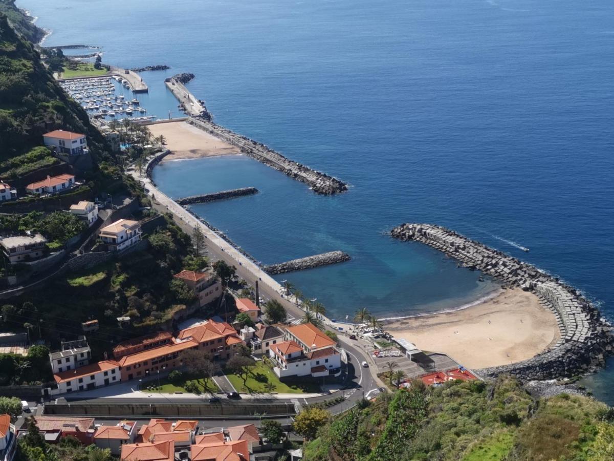 Charming Studios In Calheta Beach - Villa Esmeralda Kültér fotó