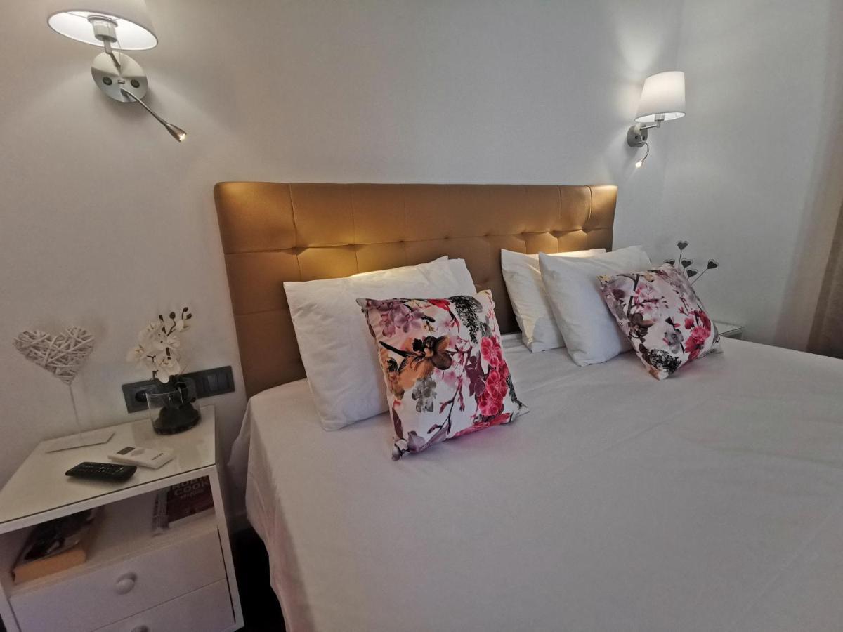Charming Studios In Calheta Beach - Villa Esmeralda Kültér fotó