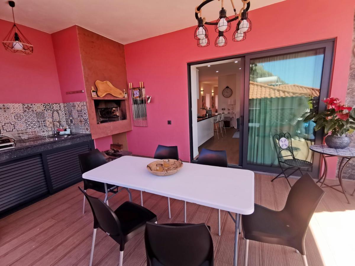 Charming Studios In Calheta Beach - Villa Esmeralda Kültér fotó