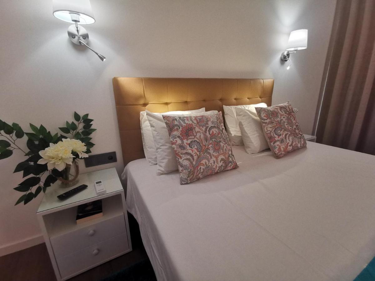 Charming Studios In Calheta Beach - Villa Esmeralda Kültér fotó